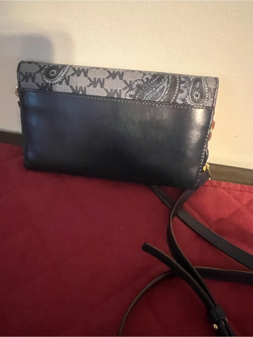 Michael Kors compact michael